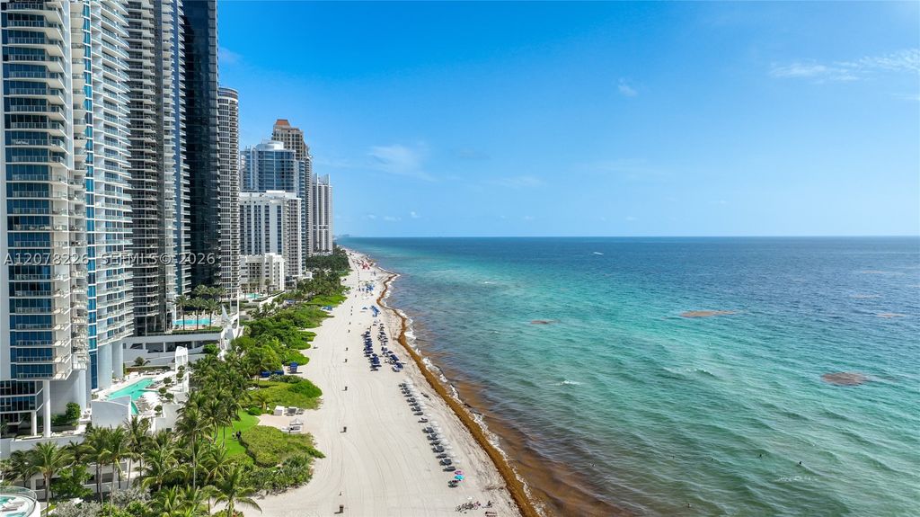 Image 43 of property listing at 16711 Collins Ave 907, Sunny Isles Beach, FL 33160