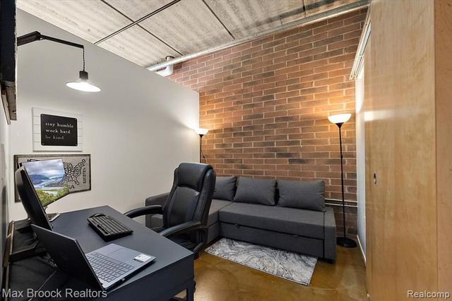 333 E Parent Avenue 34, Royal Oak, MI 48067