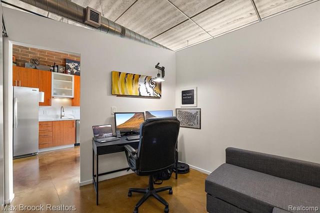 333 E Parent Avenue 34, Royal Oak, MI 48067