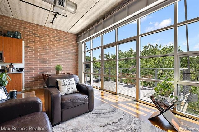 333 E Parent Avenue 34, Royal Oak, MI 48067