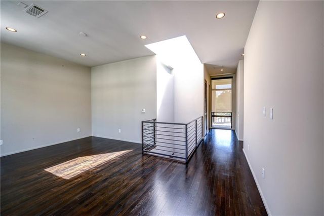 721 Longleaf Drive NE 9, Atlanta, GA 30342
