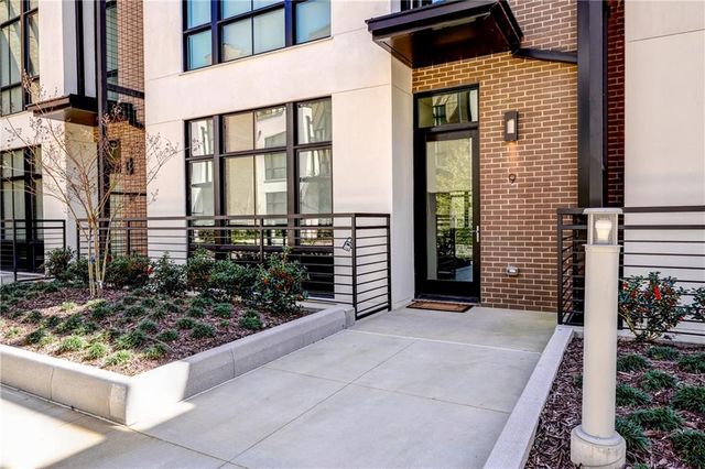 721 Longleaf Drive NE 9, Atlanta, GA 30342