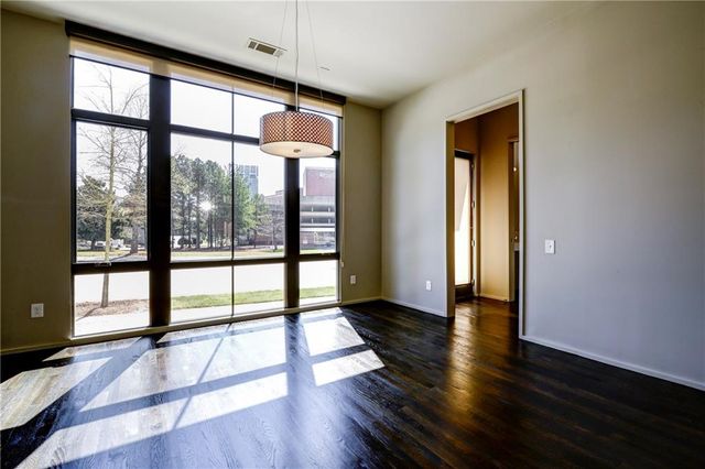 721 Longleaf Drive NE 9, Atlanta, GA 30342