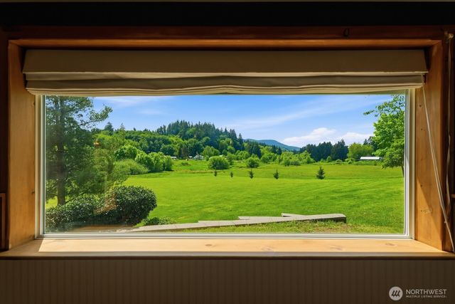 1943 W Hurley-Waldrip Road, Shelton, WA 98584