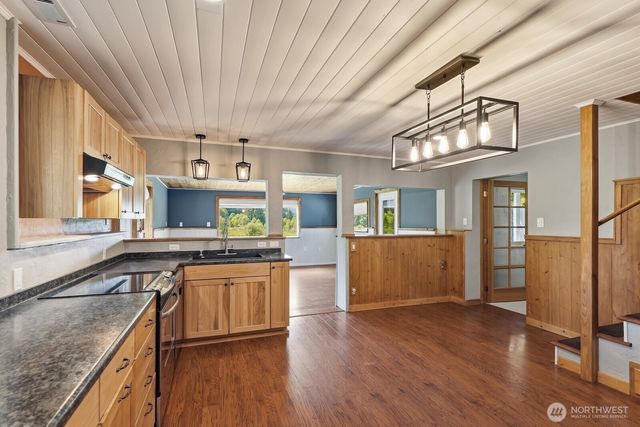 1943 W Hurley-Waldrip Road, Shelton, WA 98584