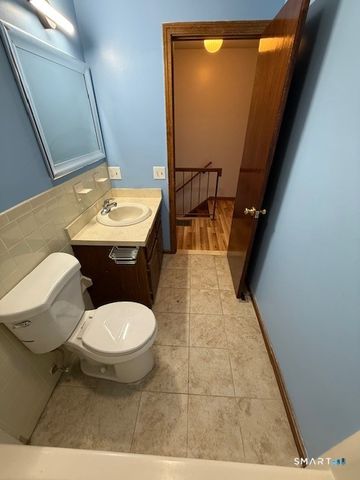 286 Monticello Drive 286, Branford, CT 06405