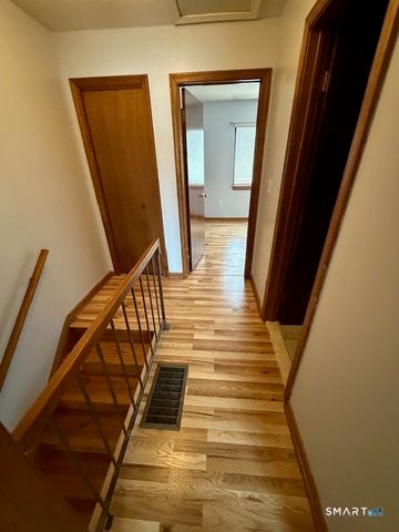 286 Monticello Drive 286, Branford, CT 06405