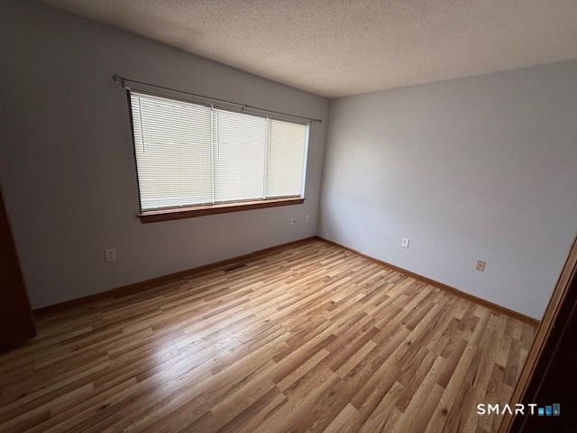 286 Monticello Drive 286, Branford, CT 06405