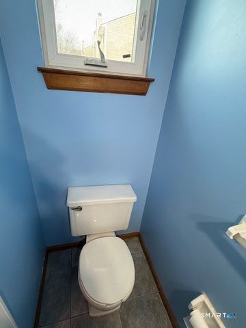 286 Monticello Drive 286, Branford, CT 06405