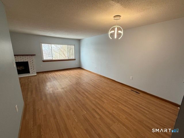 286 Monticello Drive 286, Branford, CT 06405