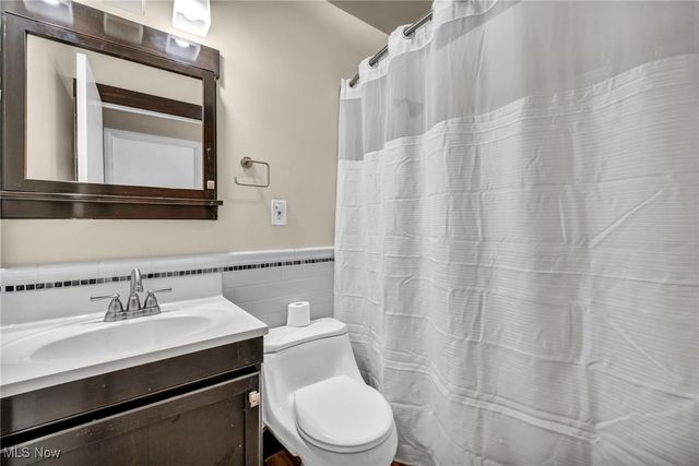 104 Whitehall Drive, Berea, OH 44017