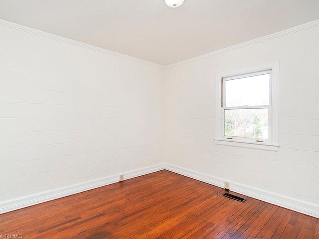 703 Wicker Street, Burlington, NC 27217