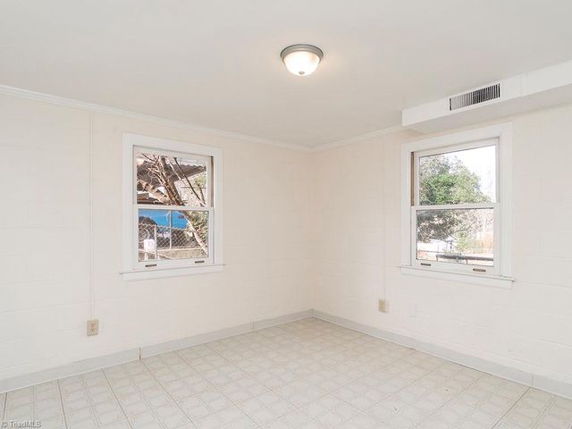 703 Wicker Street, Burlington, NC 27217