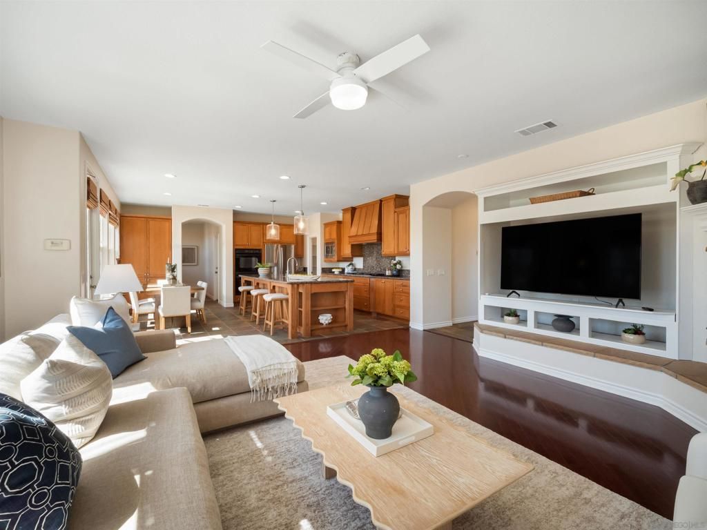 Image 17 of property listing at 8504 Galway, San Diego, CA 92129
