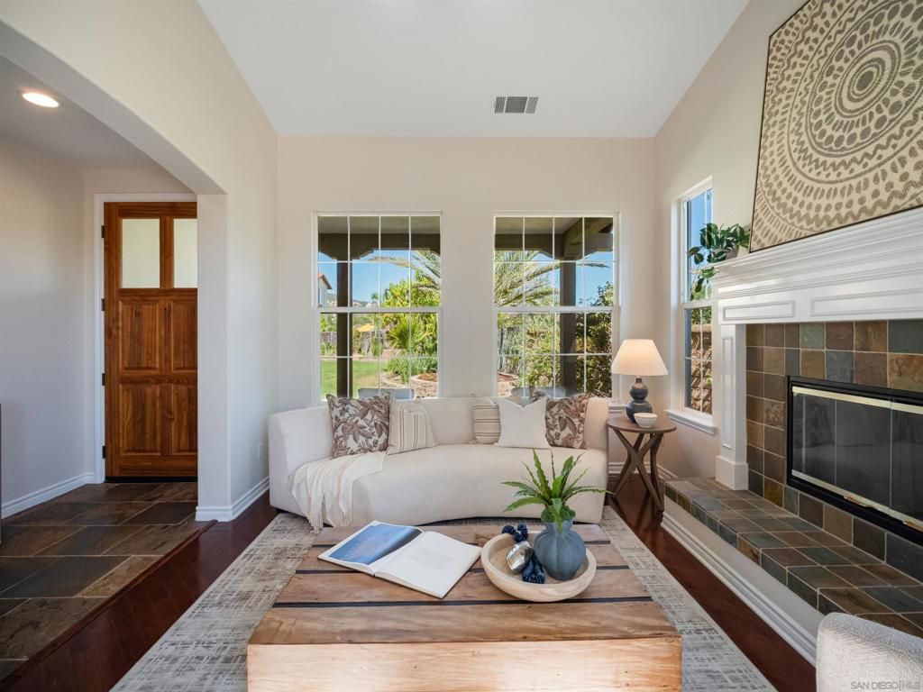 Image 9 of property listing at 8504 Galway, San Diego, CA 92129