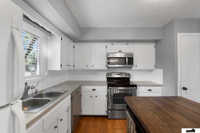 347 Michael Drive, Gretna, NE 68028