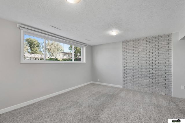 347 Michael Drive, Gretna, NE 68028