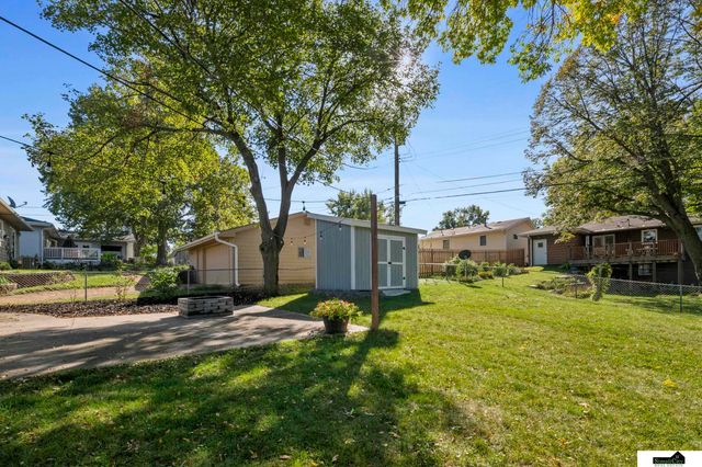 347 Michael Drive, Gretna, NE 68028