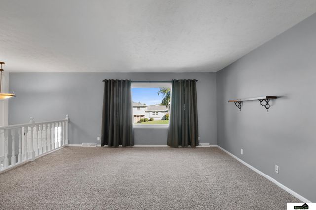 347 Michael Drive, Gretna, NE 68028