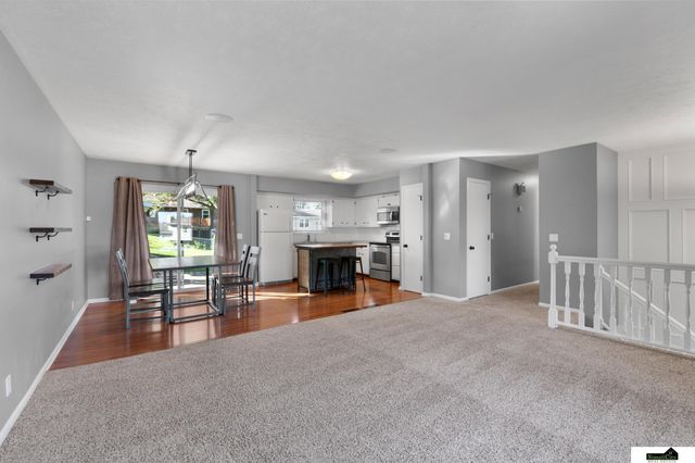 347 Michael Drive, Gretna, NE 68028