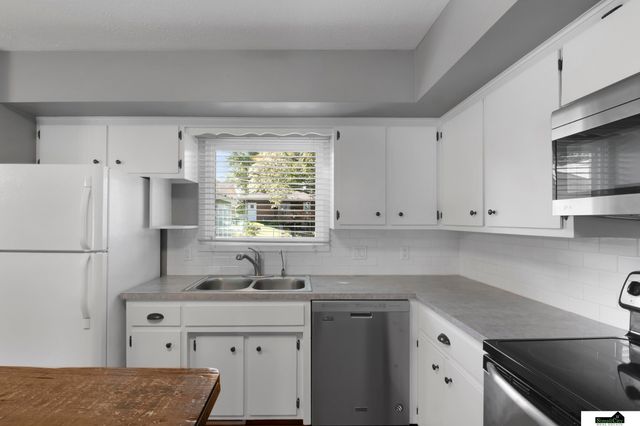 347 Michael Drive, Gretna, NE 68028