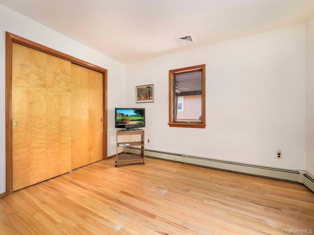 111 Mohican Trail, Glen Spey, NY 12737