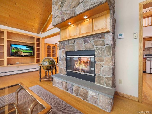 111 Mohican Trail, Glen Spey, NY 12737