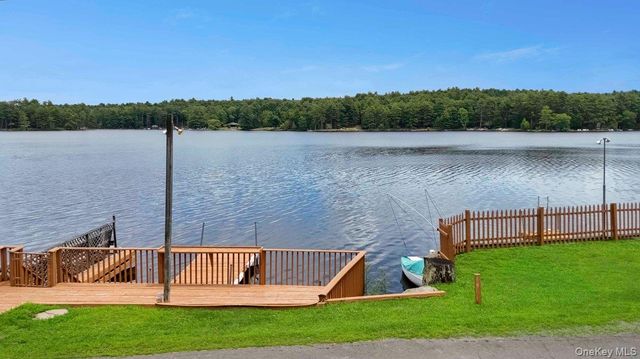 111 Mohican Trail, Glen Spey, NY 12737