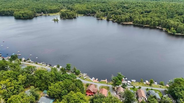 111 Mohican Trail, Glen Spey, NY 12737