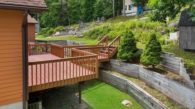 111 Mohican Trail, Glen Spey, NY 12737