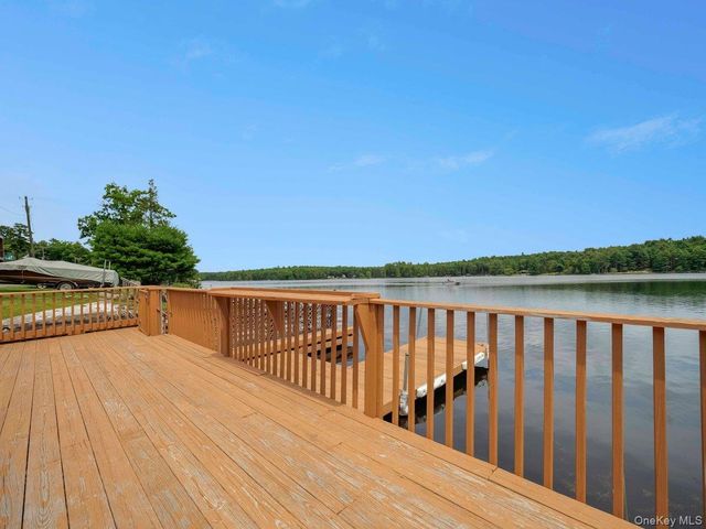 111 Mohican Trail, Glen Spey, NY 12737