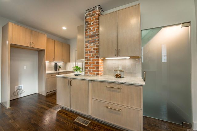 225 Ridgeway Drive, Little Rock, AR 72205