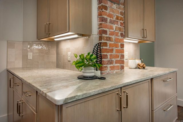 225 Ridgeway Drive, Little Rock, AR 72205