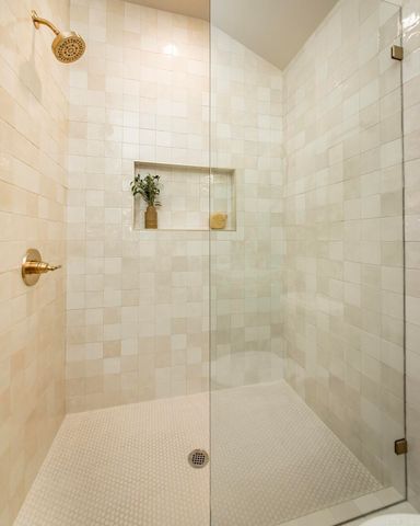 225 Ridgeway Drive, Little Rock, AR 72205