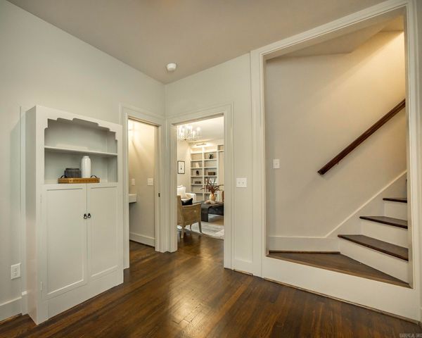 225 Ridgeway Drive, Little Rock, AR 72205