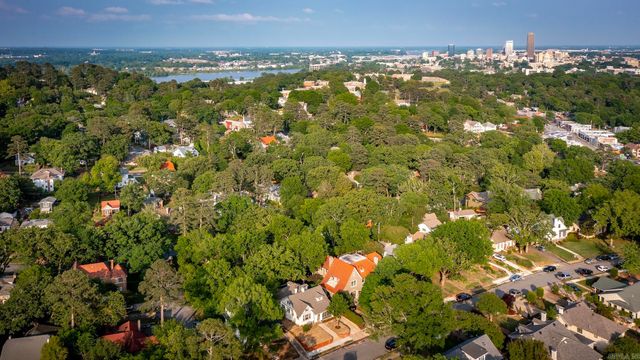 225 Ridgeway Drive, Little Rock, AR 72205