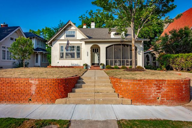 225 Ridgeway Drive, Little Rock, AR 72205