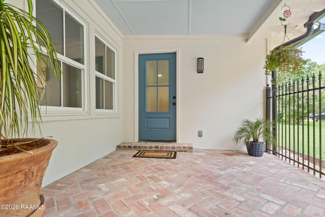123 Urbana Drive, Lafayette, LA 70506