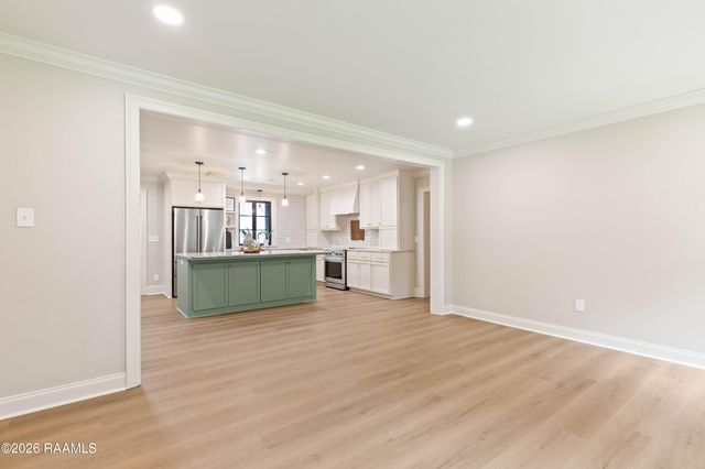 123 Urbana Drive, Lafayette, LA 70506