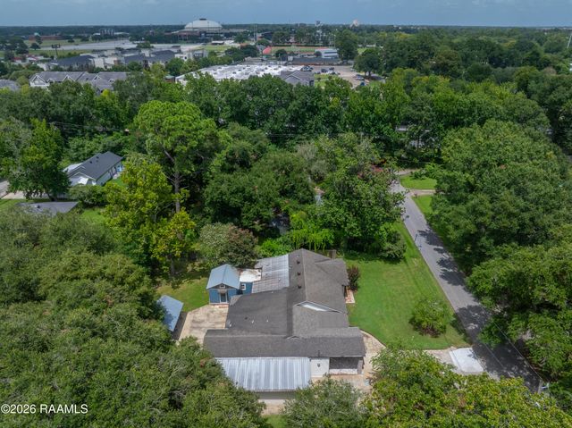 123 Urbana Drive, Lafayette, LA 70506