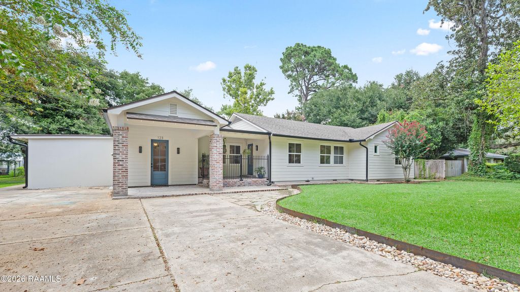 123 Urbana Drive, Lafayette, LA 70506