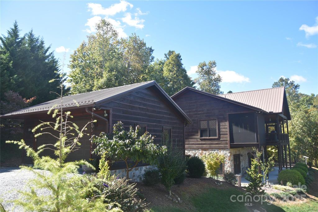 80 Grandview Loop, Nebo, NC 28761