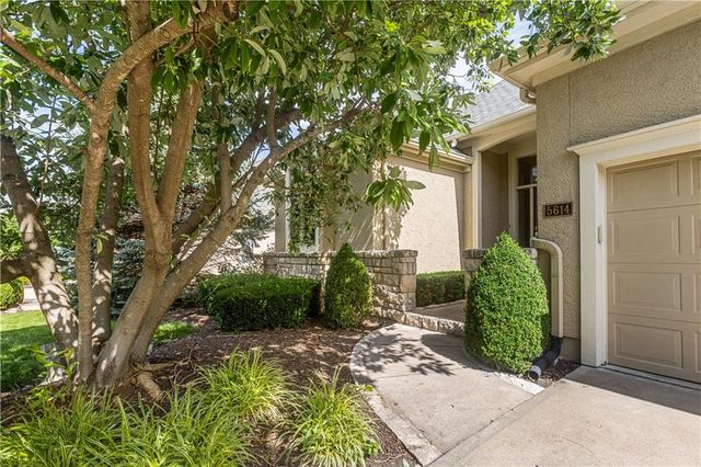 5614 W 131st Terrace, Leawood, KS 66209