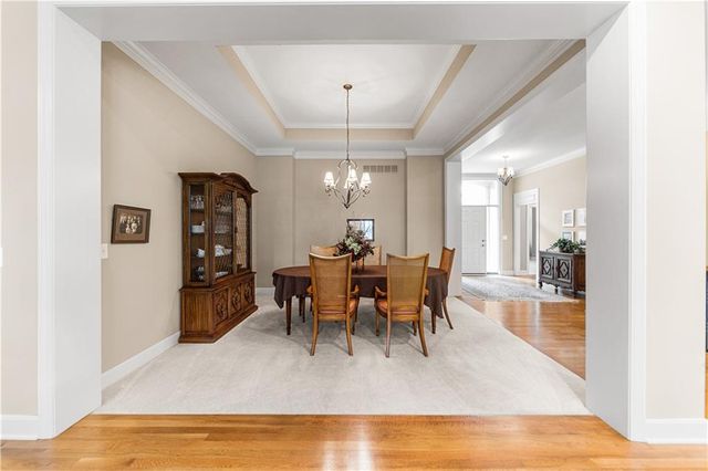 5614 W 131st Terrace, Leawood, KS 66209
