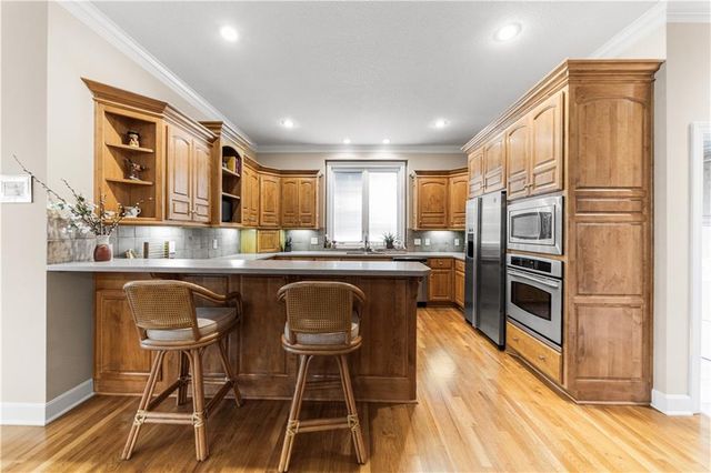 5614 W 131st Terrace, Leawood, KS 66209