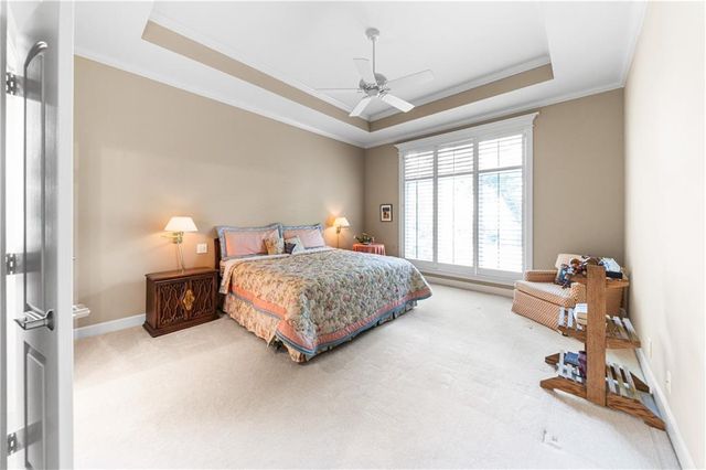 5614 W 131st Terrace, Leawood, KS 66209