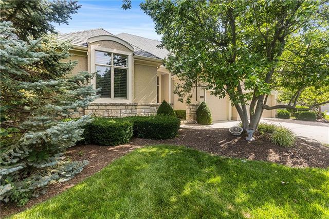 5614 W 131st Terrace, Leawood, KS 66209