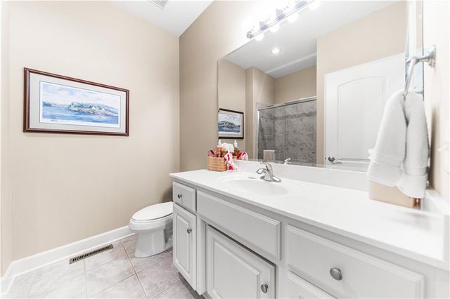 5614 W 131st Terrace, Leawood, KS 66209