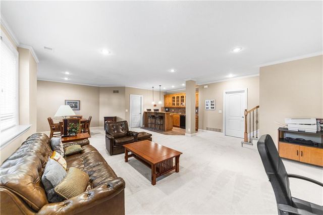 5614 W 131st Terrace, Leawood, KS 66209