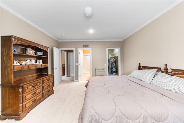 5614 W 131st Terrace, Leawood, KS 66209